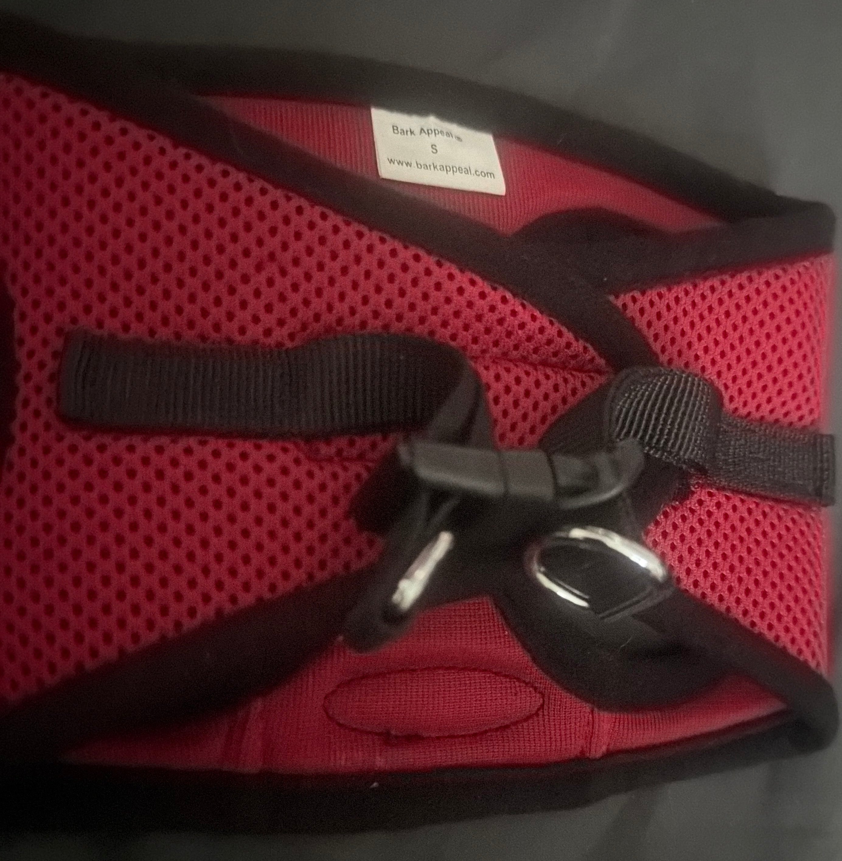 Bark appeal wrap N go Harness size Small