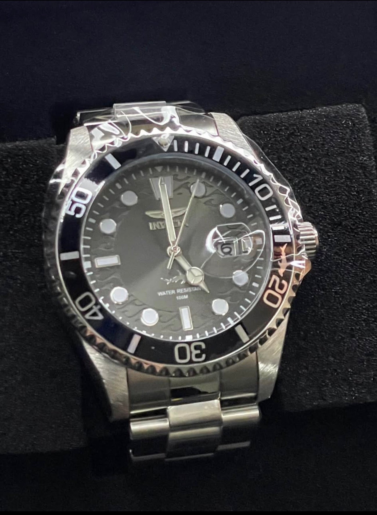 Invicta Pro Diver Stainless Steel Style Watch – Black Bezel Silver Dial